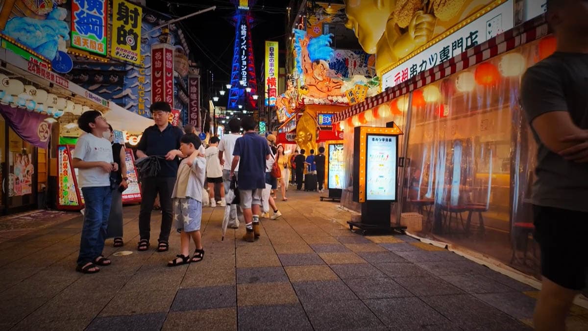 [Shinsekai / Shin-Imamiya] Walking the Night District — Tsutenkaku and the Dobutsuen-mae Arcade